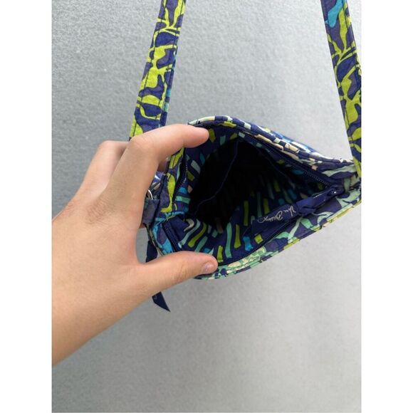 Vera Bradley Hipster Cross Body PLUS Wallet in Katalina Blues Adjustable - Picture 2 of 11